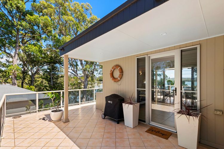 Waterfront Apartment – Soldiers Point