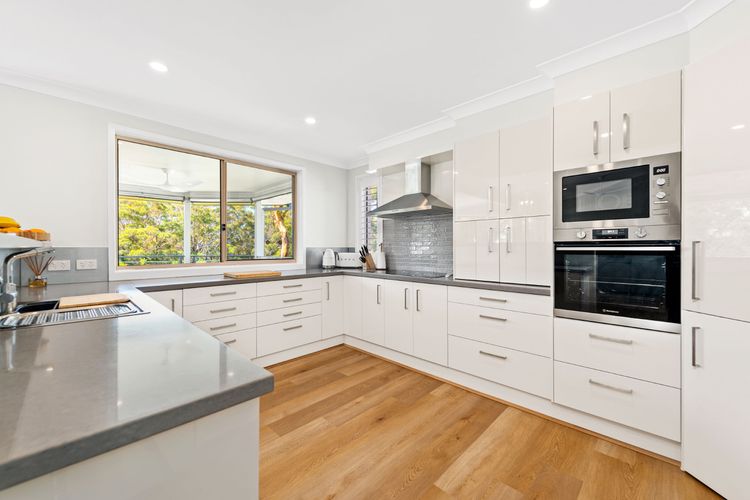 Modern design full kitchen.