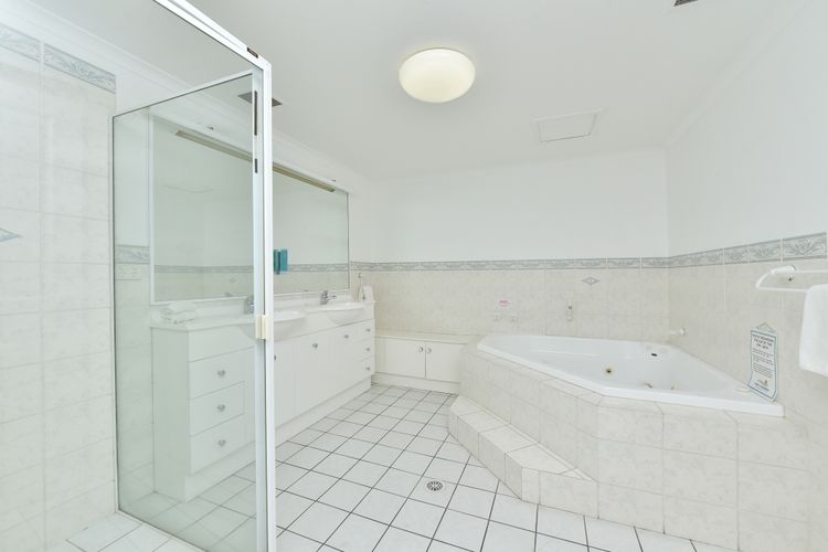 Nelson Towers, Unit 37/71 Victoria Parade