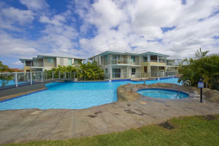 Pacific Blue Apartment, Unit 258/265 Sandy Point Road