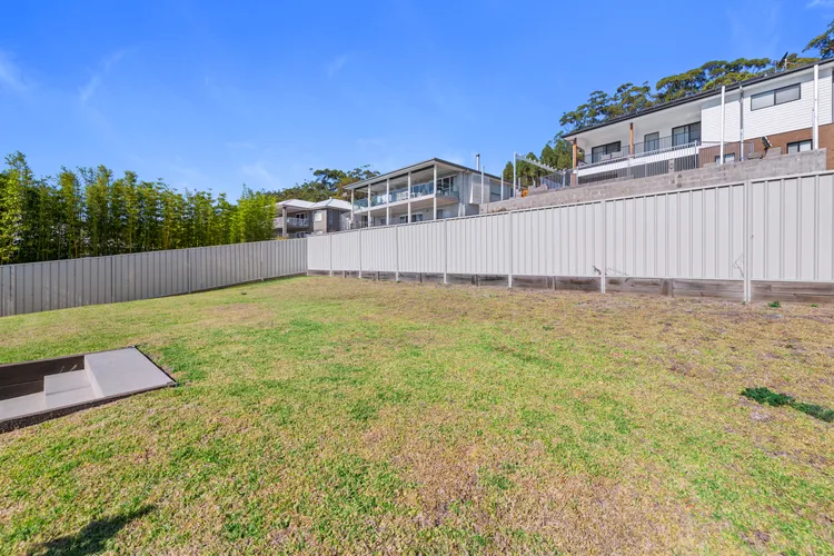 Giuseppina 3 Ebb Tide Way Corlette