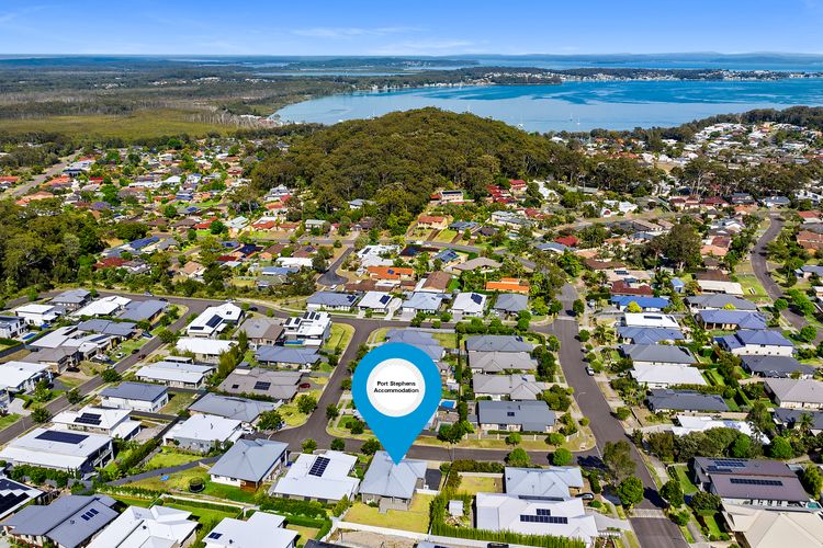 Giuseppina 3 Ebb Tide Way Corlette