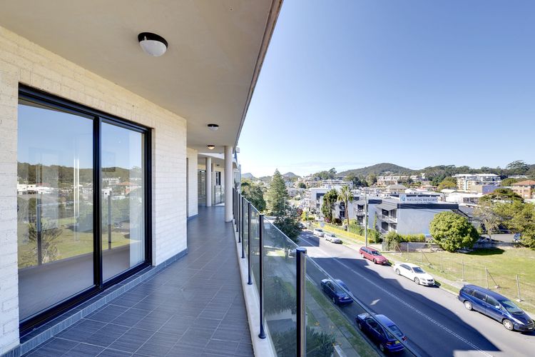 Dolphin Cove, Unit 13/2-6 Government Road