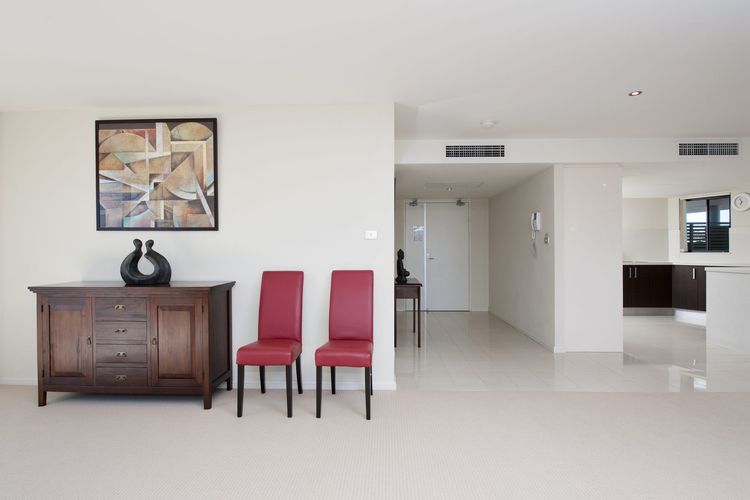 Dolphin Cove, Unit 13/2-6 Government Road