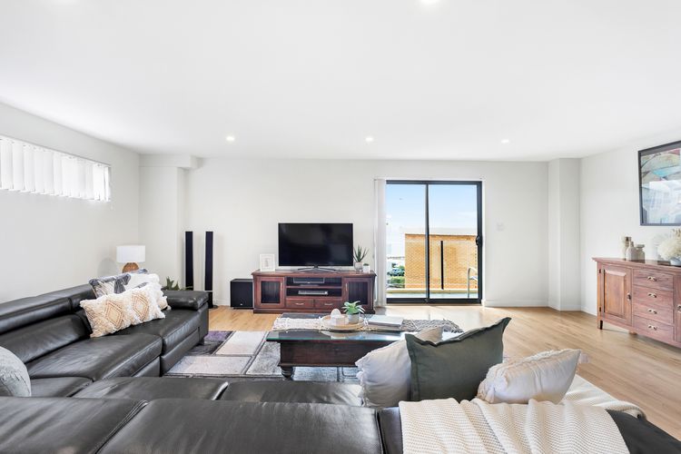 Dolphin Cove, Unit 13/2-6 Government Road