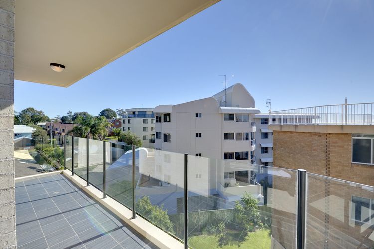 Dolphin Cove, Unit 13/2-6 Government Road