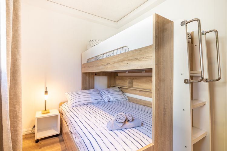 Bedroom - Tri Bunk Bed