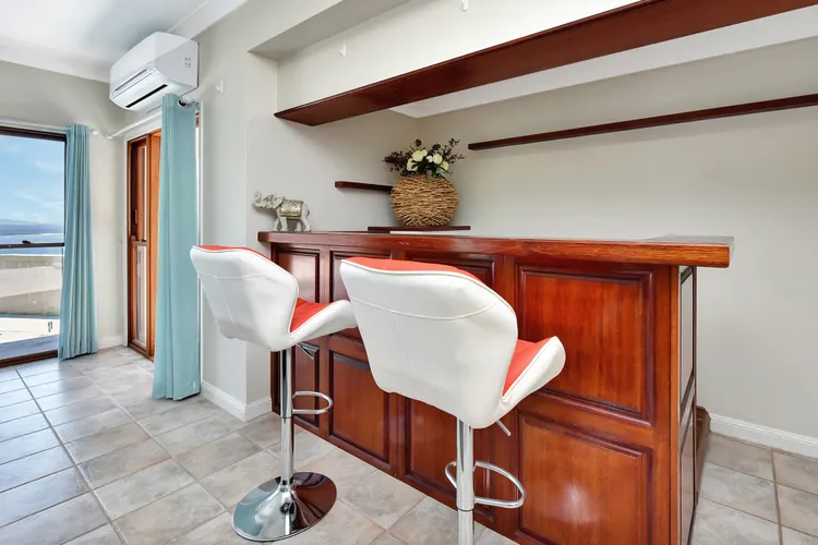 Panoramic Oceanview Manor