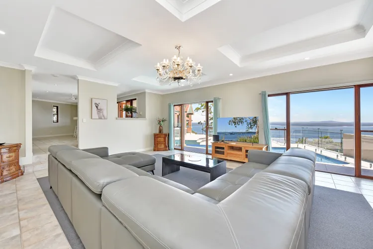 Panoramic Oceanview Manor