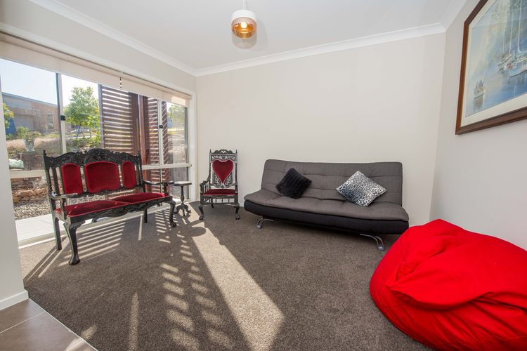 Seabreeze at Corlette