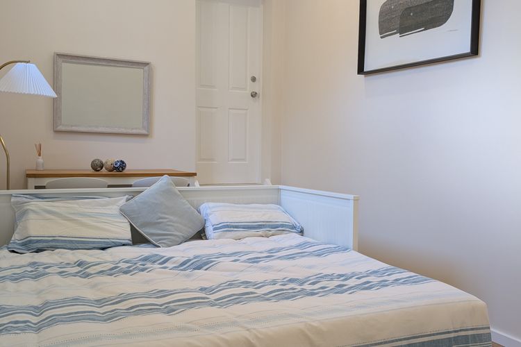 Maestral II – Beachside Villa with Private Garden