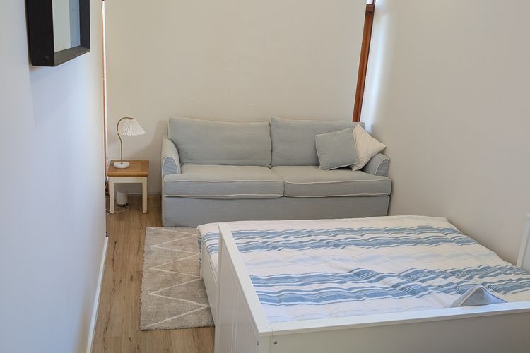 Maestral II – Beachside Villa with Private Garden