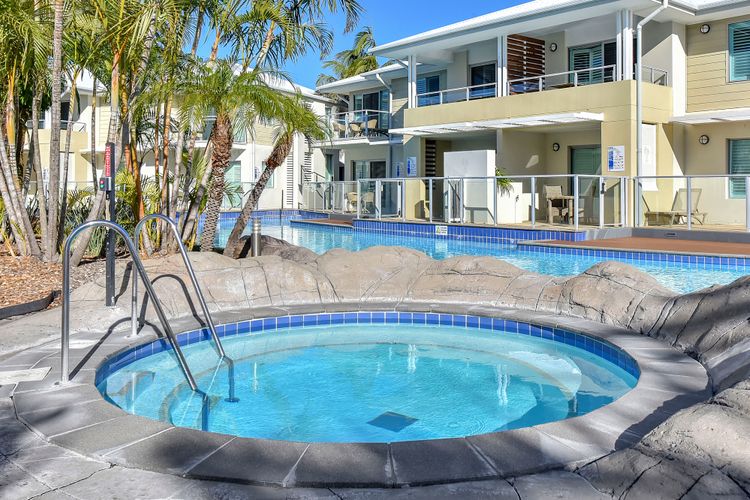 Pacific Blue Unit 175 Dual Swim Up