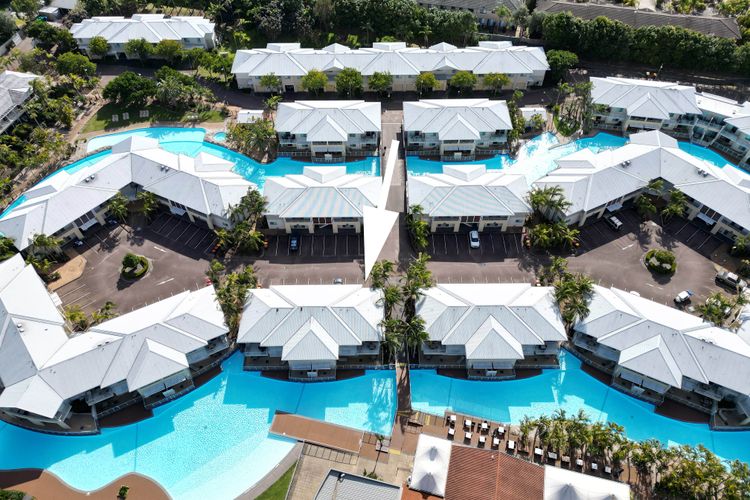 Pacific Blue Unit 175 Dual Swim Up A