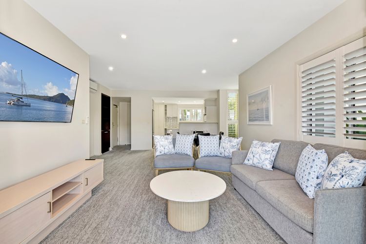 Pacific Blue Unit 175 Dual Swim Up A