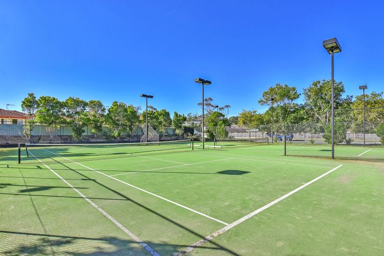 Pacific Blue Unit 175 Dual Swim Up A