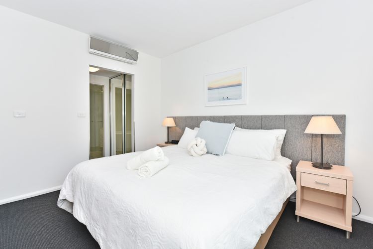 J’s Resort Pacific Blue Swim Up-Unit A