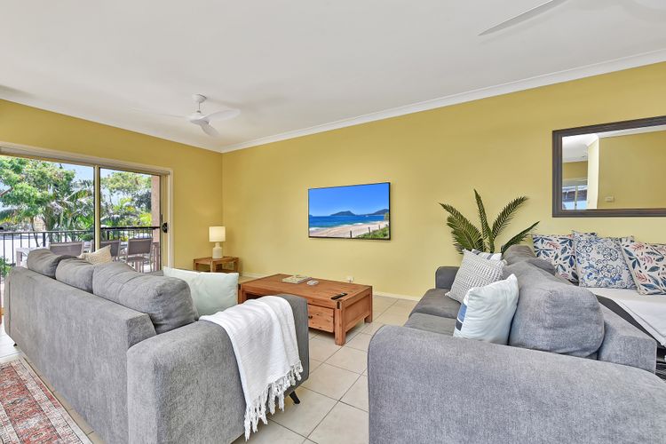 Salt and Paws @ Fingal Bay