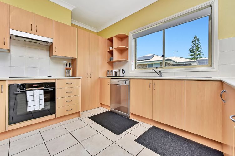 Salt and Paws @ Fingal Bay