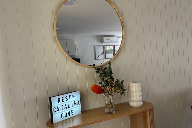 Catalina Cove-From Door to Shore in 2 Minutes