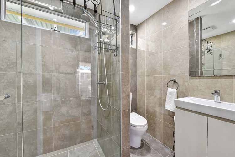 The Jacaranda – Pet Friendly, Air-Con, Wifi, Boat Parking, Large backyard