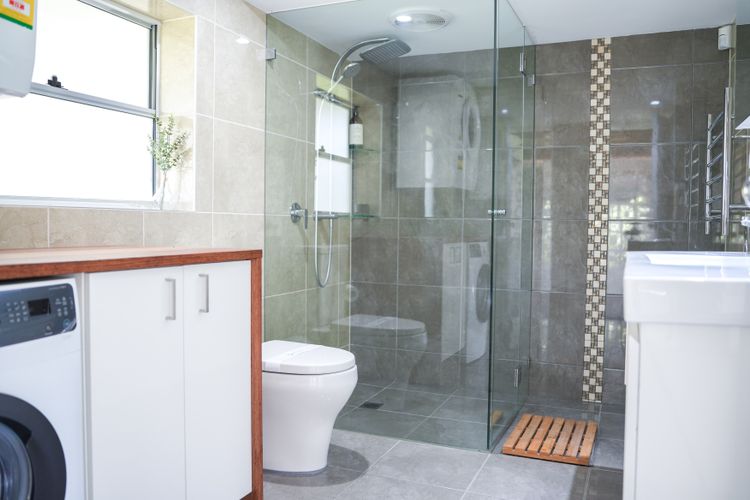 The Jacaranda – Pet Friendly, Air-Con, Wifi, Boat Parking, Large backyard