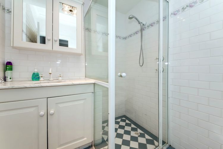 Bayview Towers, Unit 1/15 Victoria Parade