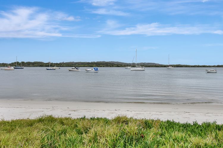 Tilligerry Beach Retreat