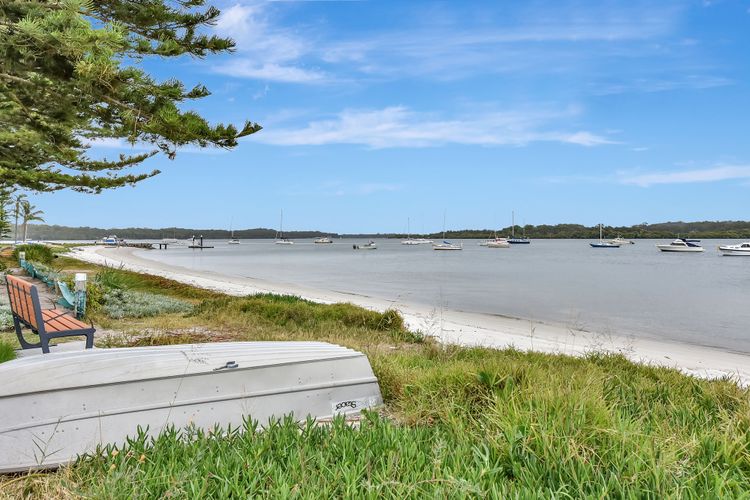 Tilligerry Beach Retreat