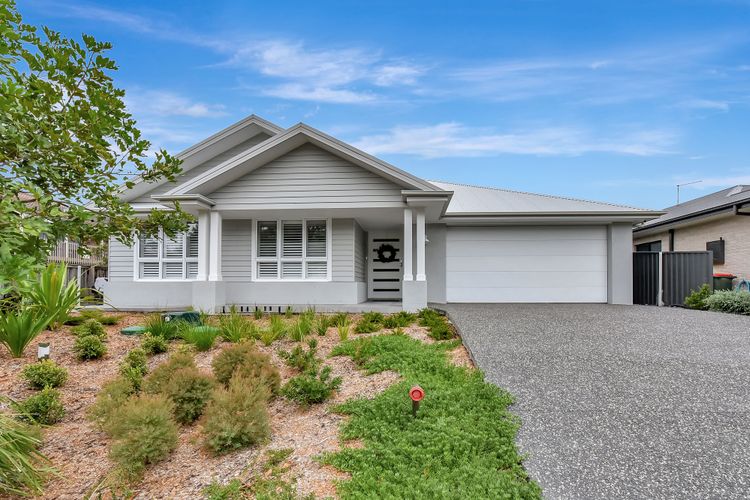 Tilligerry Beach Retreat