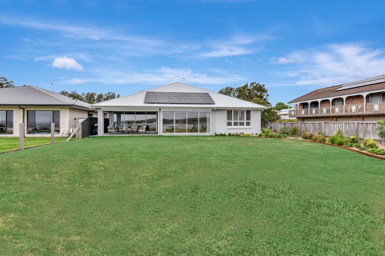 Tilligerry Beach Retreat