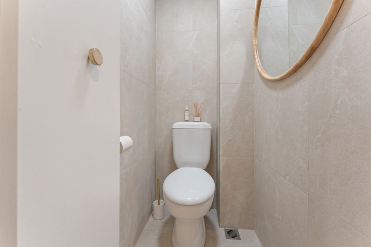 Shoal Bay Beachfront Escape