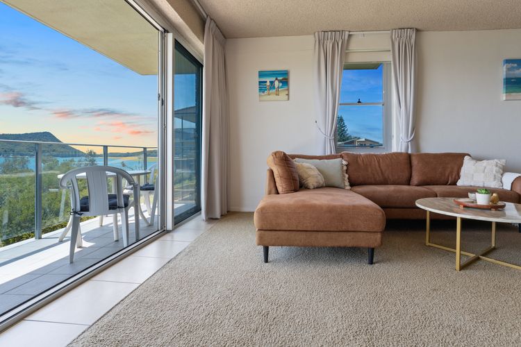 Shoal Bay Sunrise 2 BDR Waterfront Apartment