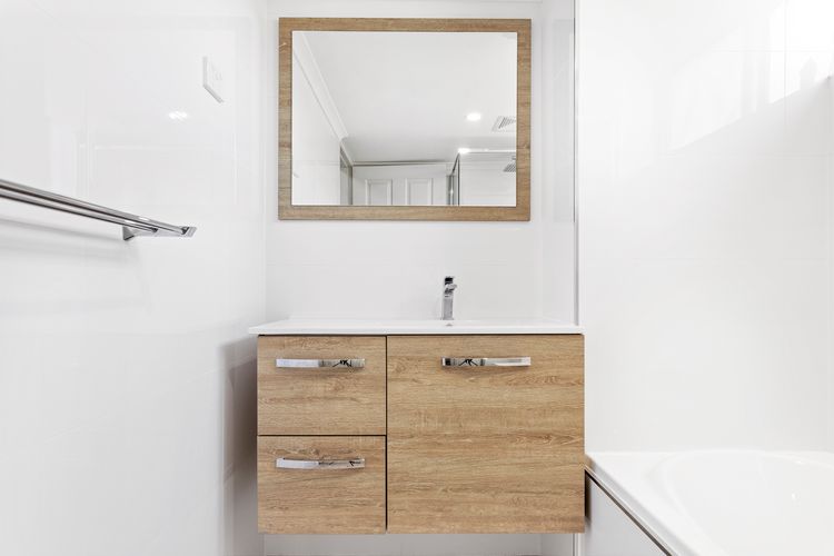 Shoal Bay Sunrise 2 BDR Waterfront Apartment