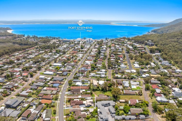 Family Joy On Shoal Shores.