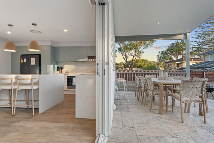 Bay Breeze at Salamander Bay