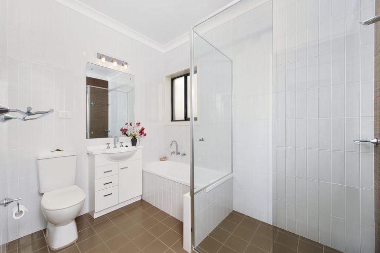 Fingal Surf and Sand, Pacific Drive, 14A