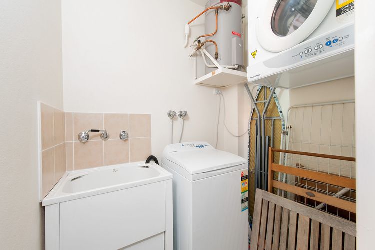 Ocean Shores, Unit 10/27 Weatherly Close