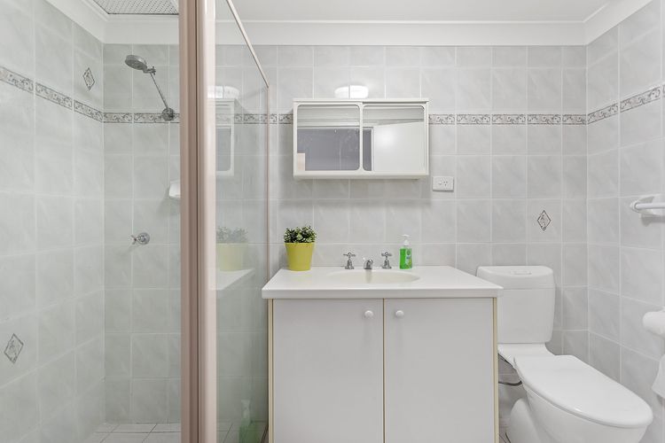 South Pacific, Unit 5/13 Shoal Bay Road