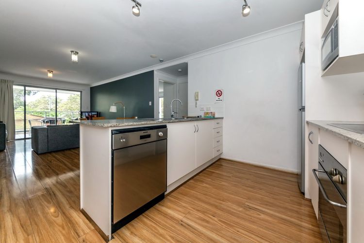 Shoal Bay Beach Apartments, Unit 17/2 Shoal Bay Road