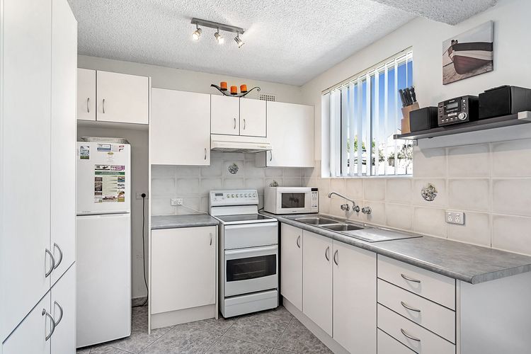 Sunset Court, Unit 1/3 Resthaven Avenue