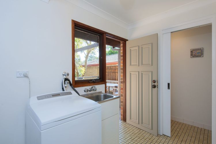 Barefoot Beach House, 24 Essendene Road