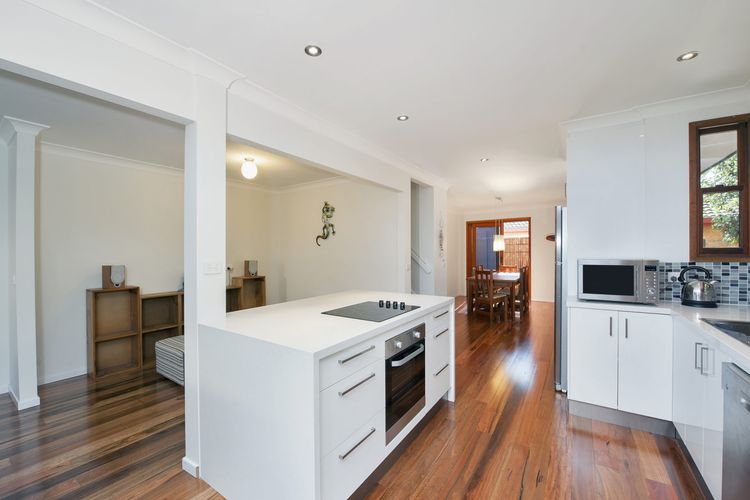 Barefoot Beach House, 24 Essendene Road