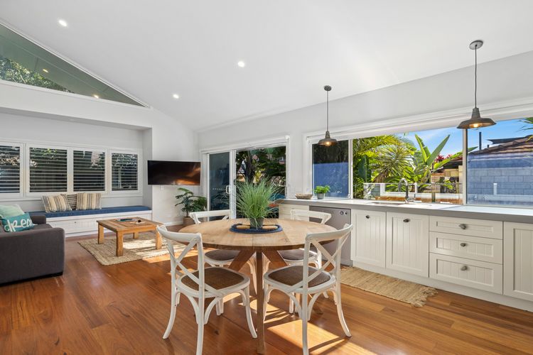 Sawtell Beach Shack 2
