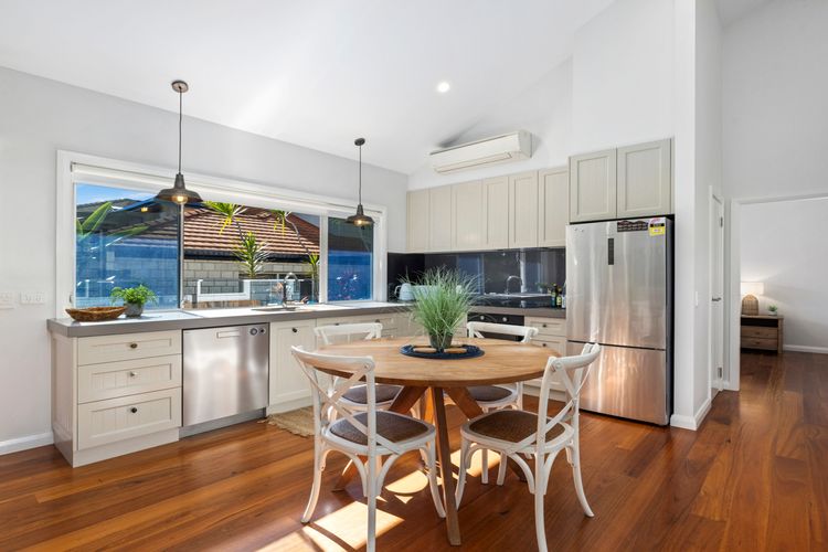 Sawtell Beach Shack 2