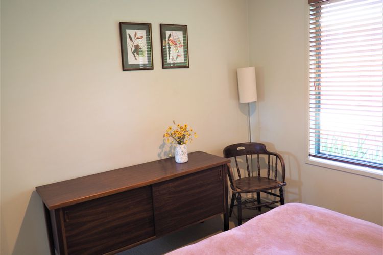 Sandhurst Escape 2-17