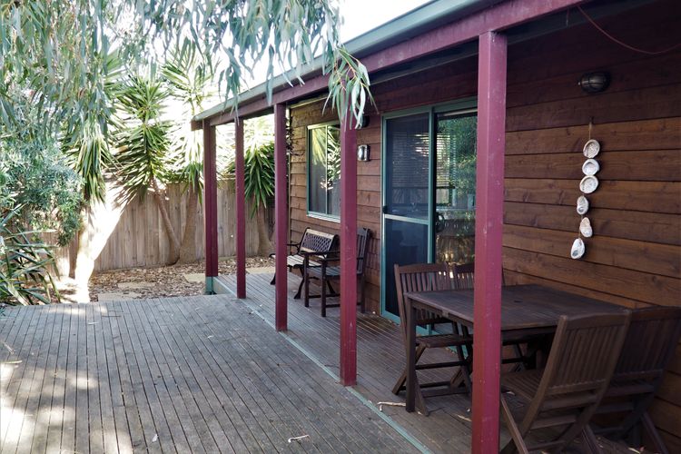 Sandhurst Escape 2-17