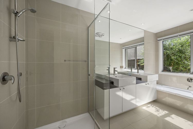 Anderson Central Townhouse 2/36