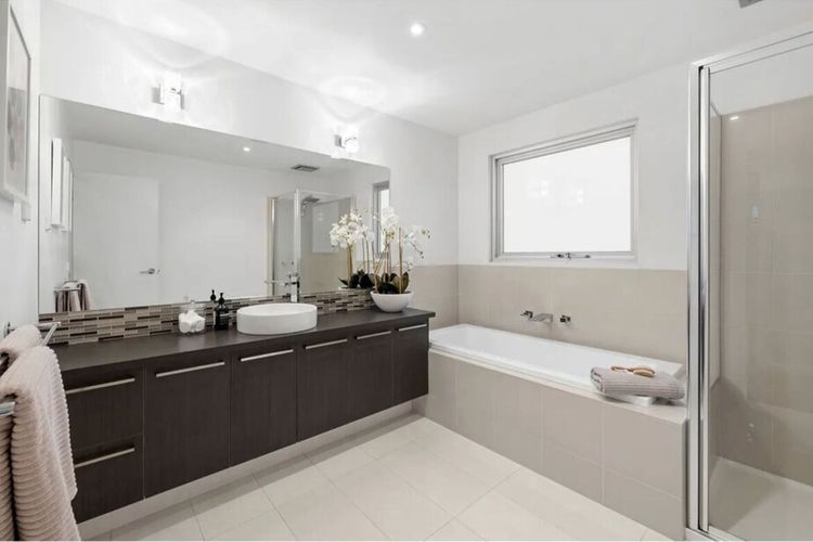 St Georges Luxury Beach House