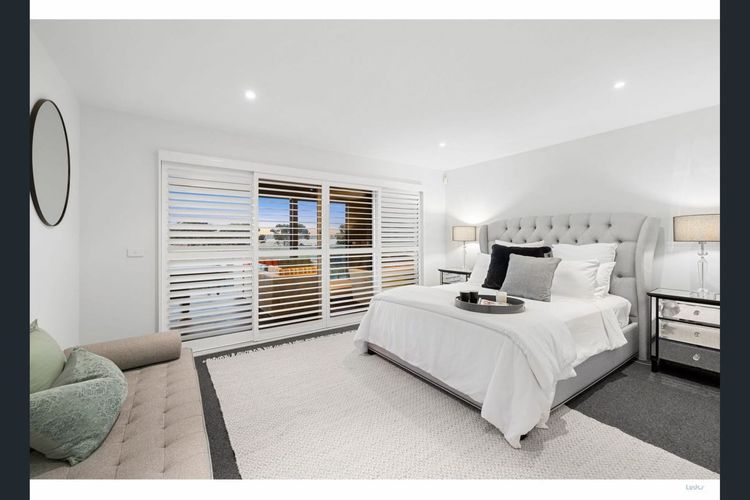 St Georges Luxury Beach House